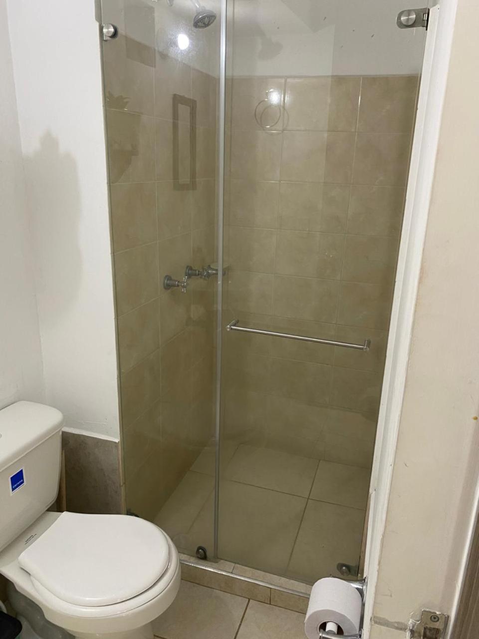 Apartment Comodo Apto En 906 *